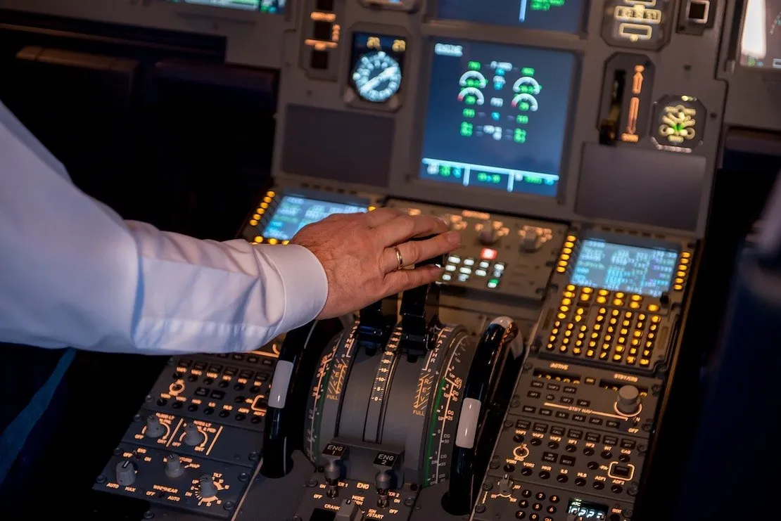 dedicated development team for aviation, airflight software development